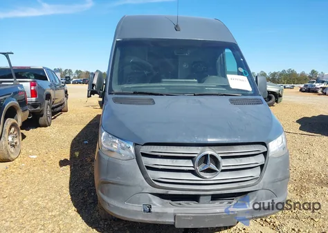 2019 Mercedes-Benz Sprinter 2500 High Roof V6 z USA, uszkodzony, nr VIN WD4PF1CD2KP142447